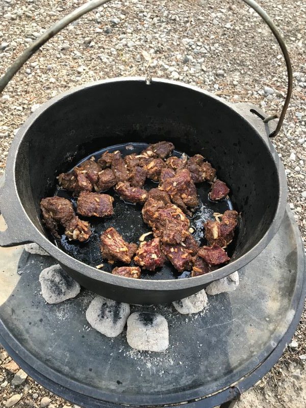 How Many Coals to Use When Cooking with a Camp Dutch Oven